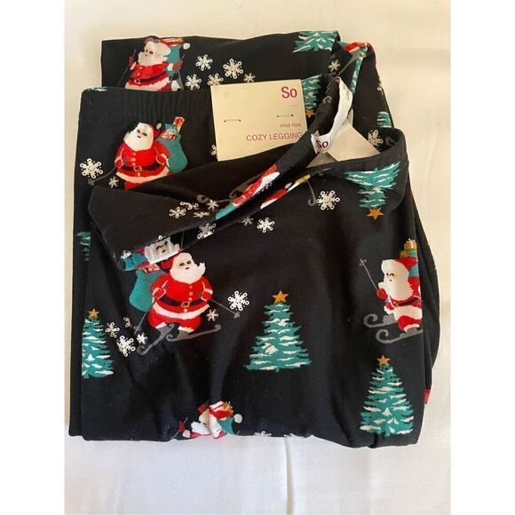 So Mid Rise Comfy Christmas Leggings Santa Skiing Size Large-NWT - Picture 2 of 11